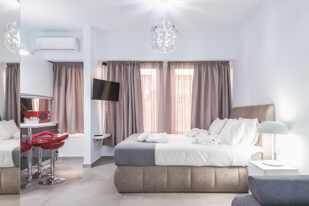 Iguana Gold Luxury Suites 1Min From Ermou Str Athens Exterior photo